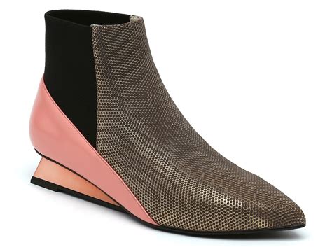 Shoe Of The Day United Nude LEV Bootie Lo SHOEOGRAPHY