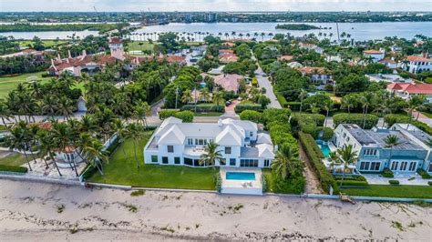 Trump's Palm Beach Mansion Hits Market at $195,000 Monthly Rent - Bloomberg