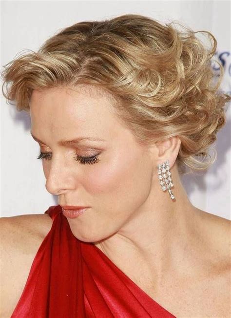 Short Curly Hairstyles Great Ideas For Formal And Informal Hairdos