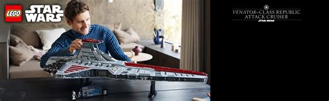 Конструктор LEGO Star Wars Зоряний крейсер Республіки класу Венатор ...