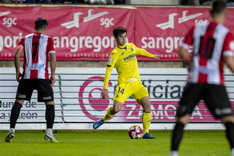 Marcelino given rude awakening in first match as Villarreal survive