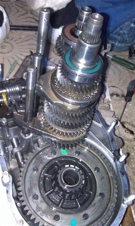 Отжалась вторая передача — Lada Приора хэтчбек, 1,6 л, 2010 года ...