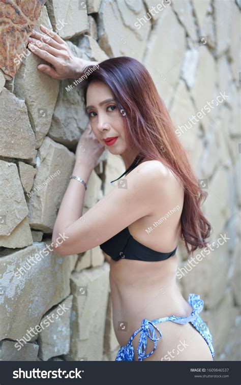 Beautiful Sexy Woman Bikini Dress Posing Stock Photo 1609846537 Shutterstock
