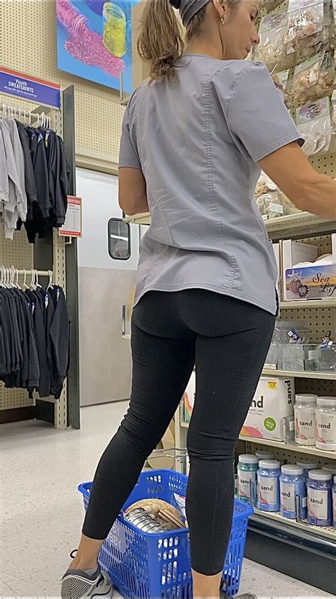 Petite Slim Thick Latina Milf With Nicy Body Spandex Leggings Yoga Pants Forum