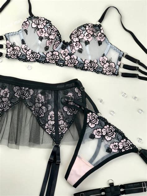 Plus Size Lingerie See Through Push Up Lingerie Sets Classy Garter Belt Romantic Lingerie