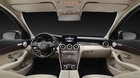 2015 Mercedes-Benz C-Class Estate - Interior | Caricos