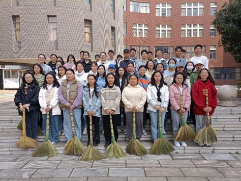 化工学院学生第二党支部开展 “传承雷锋精神 砥砺奋斗青春”主题党日活动 昆明理工大学化学工程学院