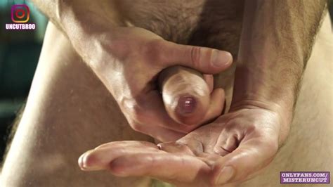 GRANDE SBORRATA CAZZO NON CIRCONCISO Pornhub Gay