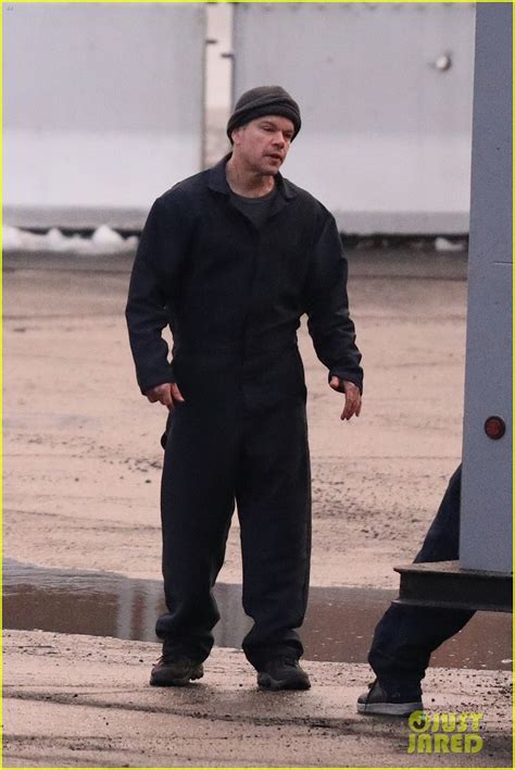 Matt Damon Casey Affleck Make A Run For It On Set Of Their New Movie