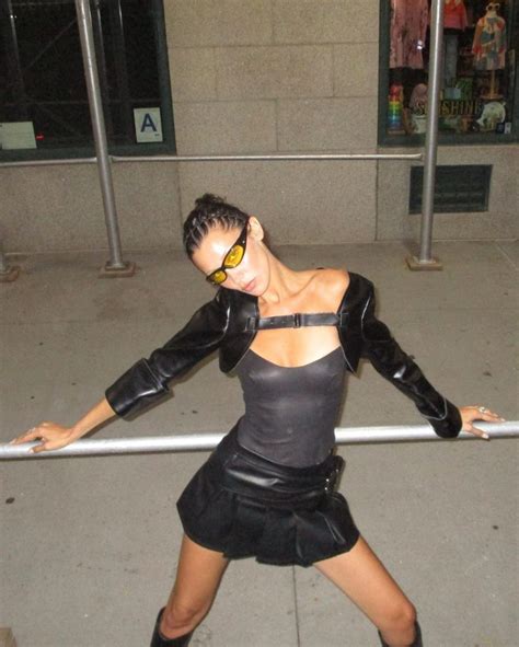 Hot Backless Bella Hadid ThBLOG