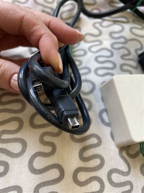 Зарядни, слушалки, кабели, връзки и др. гр. София Младост 1А • OLX.bg