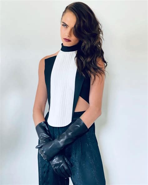 Hot And Almost Nude Cara Delevingne Photos ThBlog