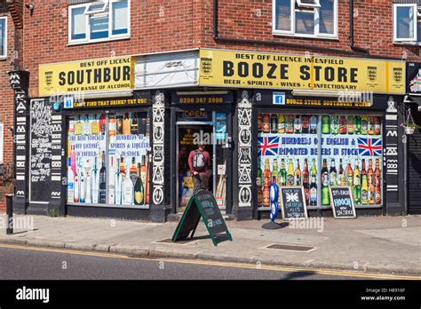 Uk Corner Shop Hi Res Stock Photography And Images Alamy