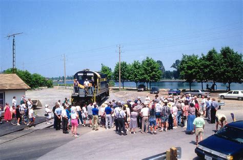 Railpictures.ca - A.W. Mooney Photo: We saw photos of the demise of the