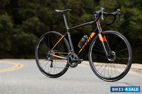 Giant Contend Sl 2 Disc Bicycle Price Review Specs And Features