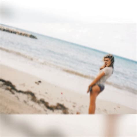 Naked Chlo Grace Moretz Added By