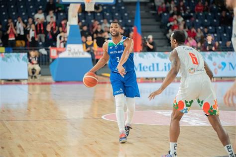 Joshua Lamont Bostic Este Noul Juc Tor Al Echipei Csm Csu Oradea