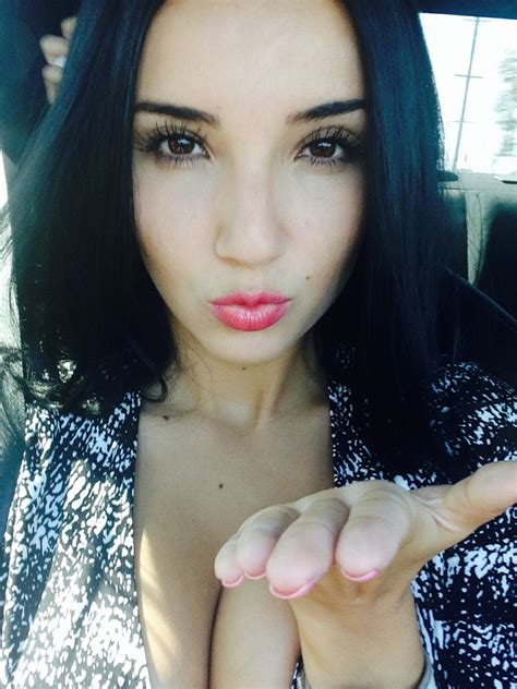 Blowing Kisses Porn Pic