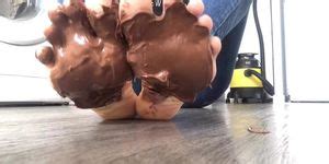 Barefoot Nutella Porn Videos
