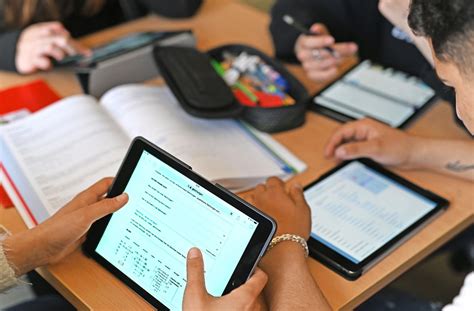 Modernisierung Der Schulen Lehrer Machen Druck Bei Digitalisierung