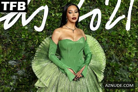 Munroe Bergdorf Sexy Seen Flaunting Her Hot Cleavage At The Fashion Awards In London Aznude