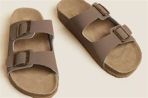 Katie Price Sells Naked Pics To Fans Ahead Of Bankruptcy Hearing Amid 3 2million Debts OK