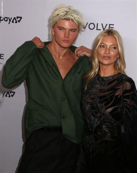 Kate Moss Nude The Fappening Photo FappeningBook