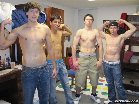 Horny College Dudes Cant Find Chicks So They Fuck And Suck Each Other