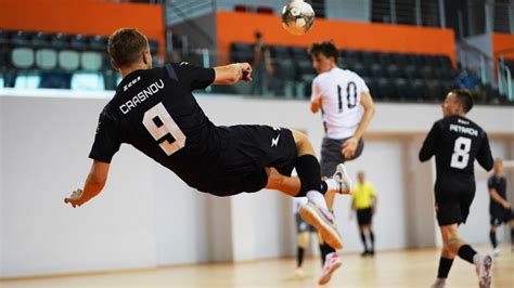 Futsal S Au Stabilit Semifinalistele Cupei Moldovei A S I C S Fmf