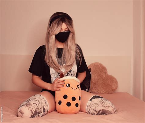 Sneakysnowflake Sneakykirby Snk Snowflake Nude Onlyfans Leaks Fappening Fappeningbook