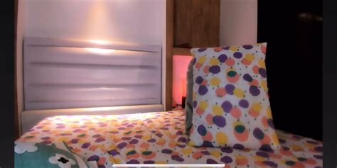 Veronica Epic Dildo Throating Show