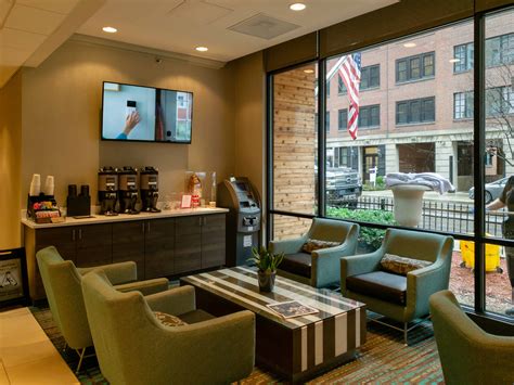 Residence Inn Chicago Downtown Loop: Hotel Amenities and Stays 13