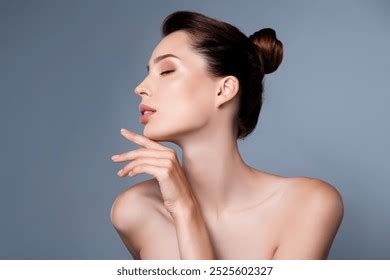 727 Mila Immagini Foto Stock E Illustrazioni Esenti Da Diritti D Autore A Tema Donne Nude