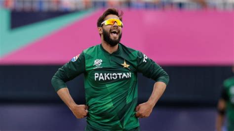 Imad Wasim Shockingly Retires Again Amid Chaos In Pakistan Cricket