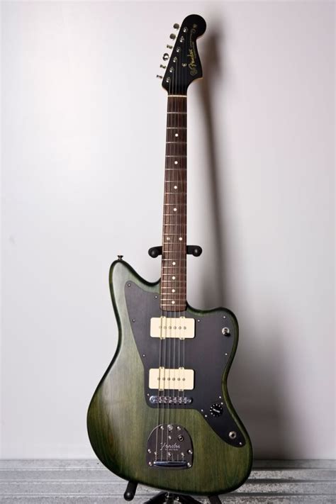 Thurston Moore Fender Jazzmaster. | Music guitar, Acoustic guitar, Guitar