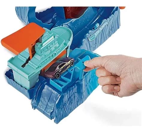 Pìsta De Corrida Hot Wheels Radical Robô Tubarão City R em São