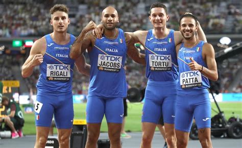 Atletica: la staffetta 4x100 maschile si qualifica per Parigi 2024 ...