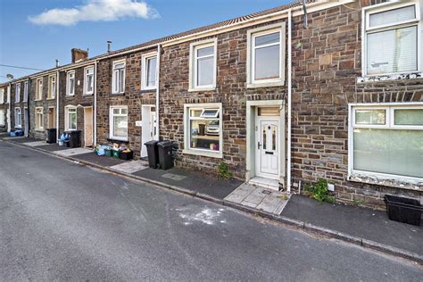 Railway Terrace Merthyr Tydfil Cf47 2 Bed Terraced House £84 000