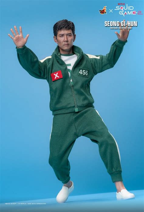 Seong Gi Hun Figur Aus Der TV Serie Squid Game Von Hot Toys TMS