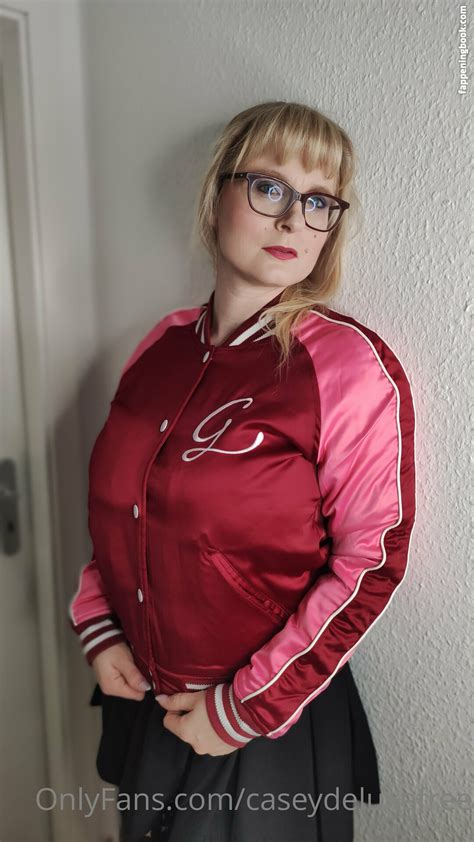 Caseydelopere Caseydeluxefree Nude OnlyFans Leaks Fappening FappeningBook