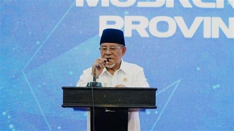 Biodata Profil Gubernur Maluku Utara Abdul Gani Kasuba Rumah Dinasnya