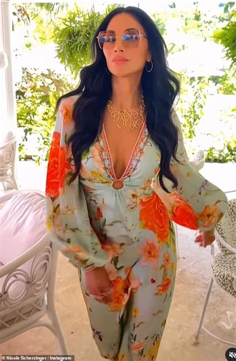 Nicole Scherzinger Struts Her Stuff In A Plunging Red And Blue Bikini Daily Mail Online