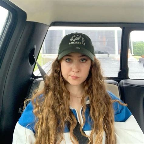 Chappell Roan Naked In Manhattan Promo Video In Chappell Alpha Werewolf Makeup Tut