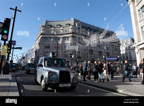 The Busy Intersection At Oxford Circus West End Central London Uk