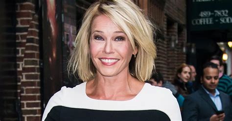 Chelsea Handler Poses Completely Naked To Wish Reese Witherspoon Happy 40th Birthday Mirror Online