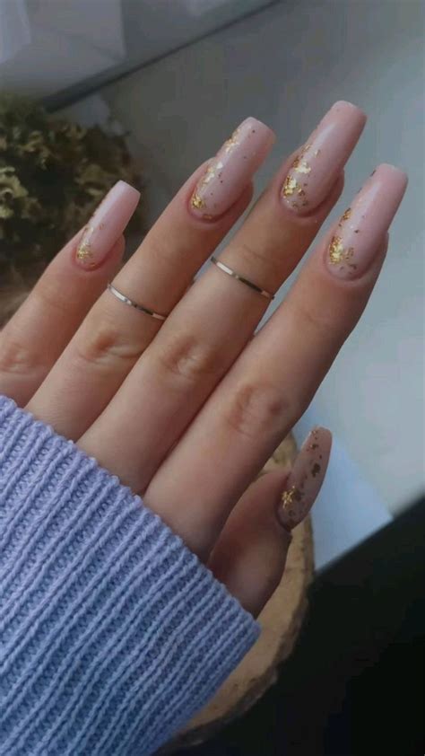 Unha Esmalta O Nude E Decora O Dourada Em Gel Unhas Nude Unhas Acr Licas Cor De Rosa