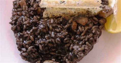 Mis Pinitos De Cocina Arroz Negro Con Sepia Y Crujiente De Parmesano