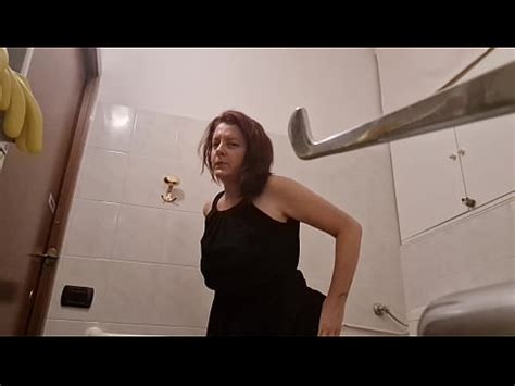 Raccolta Di Pipi E Scoregge Nei Bagni Pubblici Dei Centri Commerciali E Bar XVIDEOS