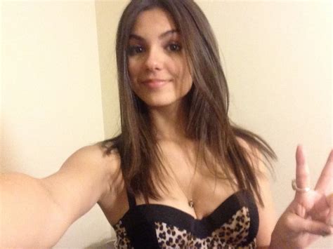 Victoria Justice Naked New Photos TheFappening