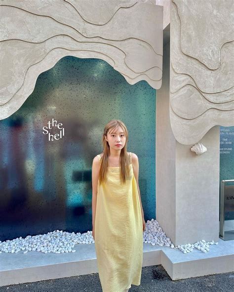 Mặc gì khi đi biển Ngoài bikini đây là thứ con gái châu Á hay mang đi biển để có ảnh thật xinh